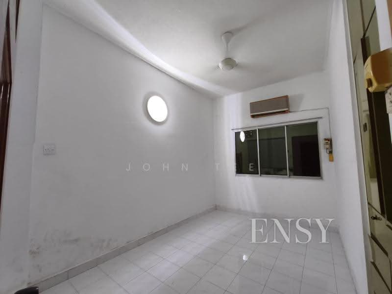 2-storey Terraced House for Sale in Taman Chi Liung (Klang) - John Tee - Interior - PropertyGuru.com.my
