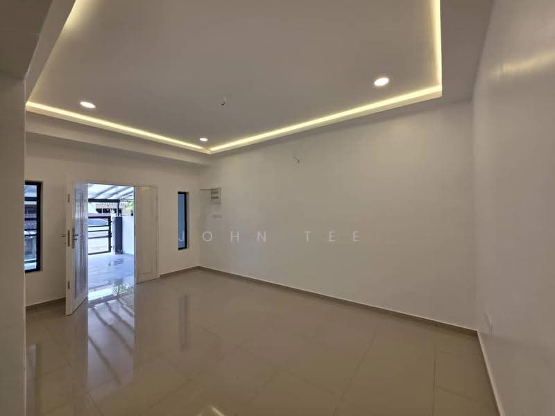 Rumah Teres 1-Tingkat untuk Dijual di Taman Melawis (Klang) - John Tee - Living Room - PropertyGuru.com.my