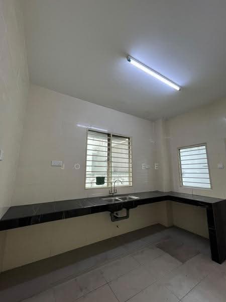 Rumah Kluster untuk Dijual di Klang (Selangor) - John Tee - Kitchen - PropertyGuru.com.my