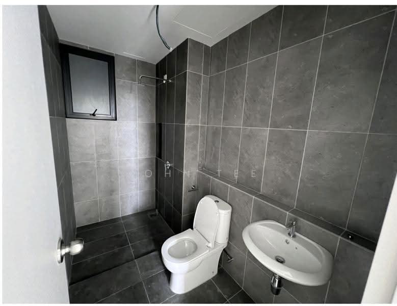 Service Residence for Sale at D'Sini Residences - John Tee - Bathroom - PropertyGuru.com.my