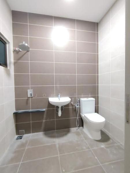 2-storey Terraced House for Rent in Setia Utama (Setia Alam) - John Tee - Bathroom - PropertyGuru.com.my