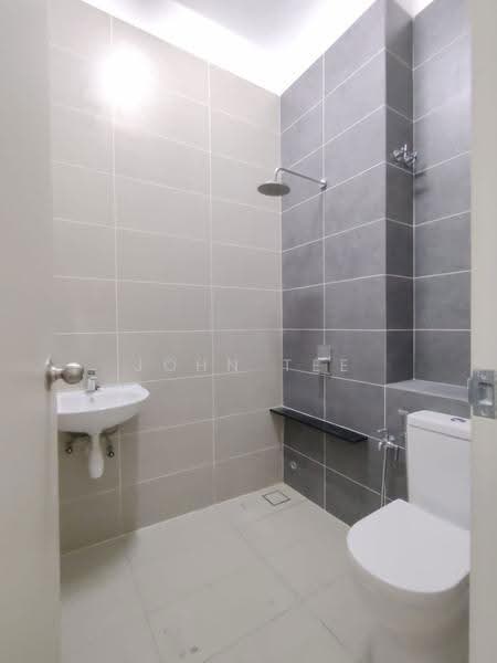 2-storey Terraced House for Rent in Setia Utama (Setia Alam) - John Tee - Bathroom - PropertyGuru.com.my