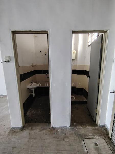Kedai / Pejabat untuk Disewa di Taman Cheng Mutiara (Bertam) - John Tee - Bathroom - PropertyGuru.com.my