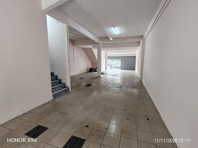 Kedai untuk Dijual di Taman Johor Jaya (Johor Bahru) - John Tee - Interior - PropertyGuru.com.my