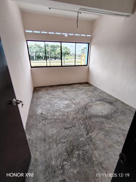 Kedai untuk Dijual di Taman Johor Jaya (Johor Bahru) - John Tee - Interior - PropertyGuru.com.my