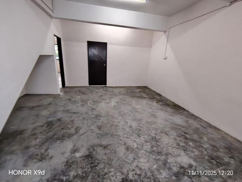 Kedai untuk Dijual di Taman Johor Jaya (Johor Bahru) - John Tee - Interior - PropertyGuru.com.my