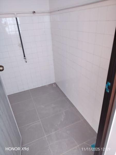 Kedai untuk Dijual di Taman Johor Jaya (Johor Bahru) - John Tee - Interior - PropertyGuru.com.my