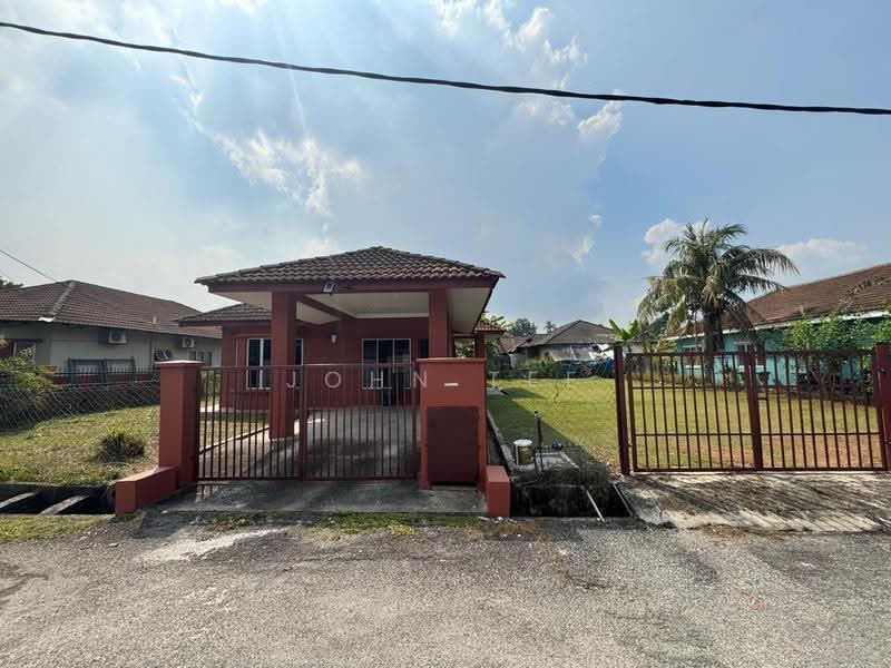 Bungalow House for Sale in Taman Riveria Perdana (Klang) - John Tee - Exterior - PropertyGuru.com.my