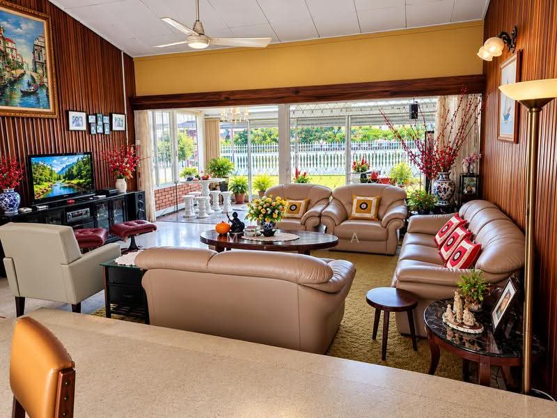 Bungalow House for Sale in Seksyen 5 (Petaling Jaya) - Kim Chia - Living Room - PropertyGuru.com.my