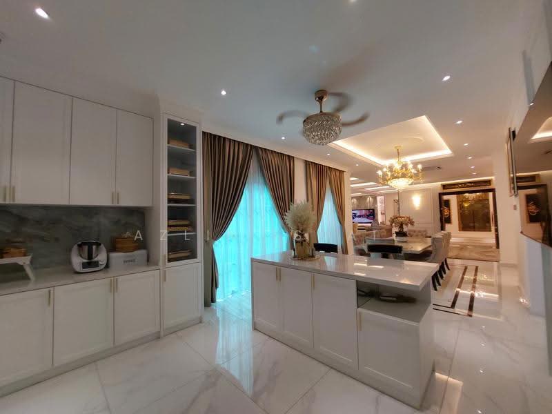 Semi-Detached House for Sale in Bukit Jelutong (Shah Alam) - Azlin Ismail - Kitchen - PropertyGuru.com.my