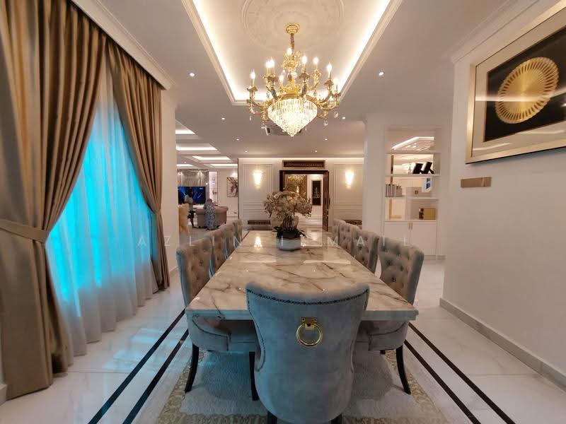 Semi-Detached House for Sale in Bukit Jelutong (Shah Alam) - Azlin Ismail - Dining Room - PropertyGuru.com.my