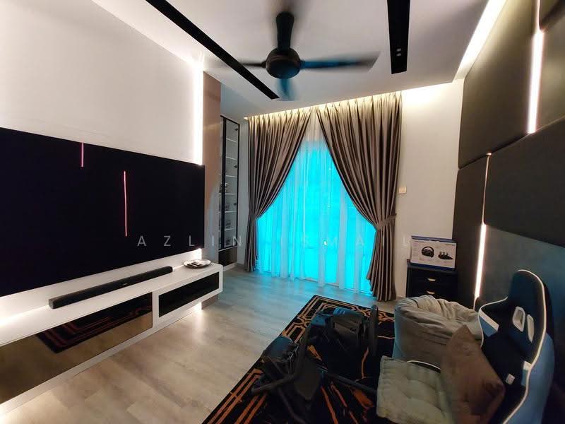 Semi-Detached House for Sale in Bukit Jelutong (Shah Alam) - Azlin Ismail - Living Room - PropertyGuru.com.my