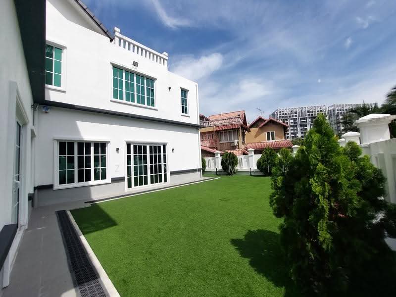 Semi-Detached House for Sale in Bukit Jelutong (Shah Alam) - Azlin Ismail - Exterior - PropertyGuru.com.my