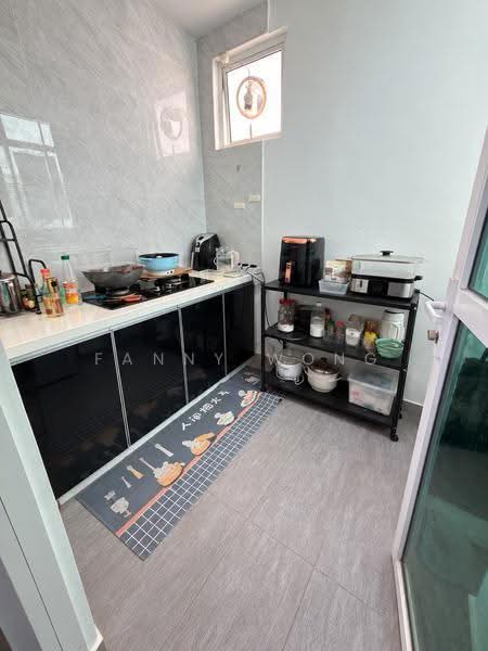 Kondominium untuk Dijual di Solaria Residences - Fanny Wong - Kitchen - PropertyGuru.com.my