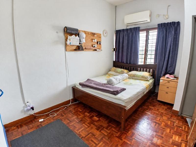 2-storey Terraced House for Sale in SS18 (Subang Jaya) - KH Khoo - Bedroom - PropertyGuru.com.my