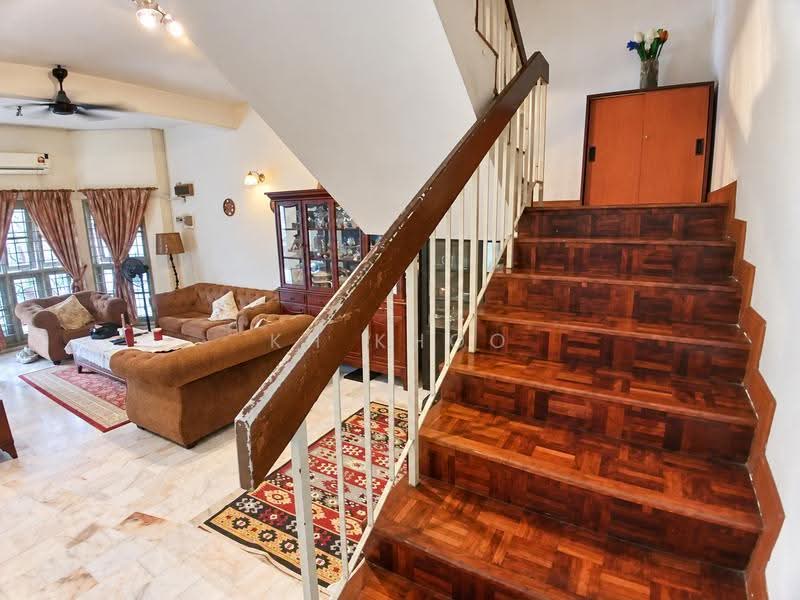 2-storey Terraced House for Sale in SS18 (Subang Jaya) - KH Khoo - Living Room - PropertyGuru.com.my