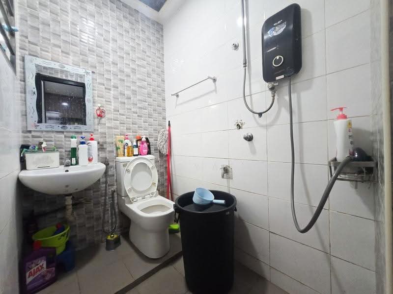 Rumah Teres untuk Dijual di Setapak (Kuala Lumpur) - Zul Syafiq - Bathroom - PropertyGuru.com.my