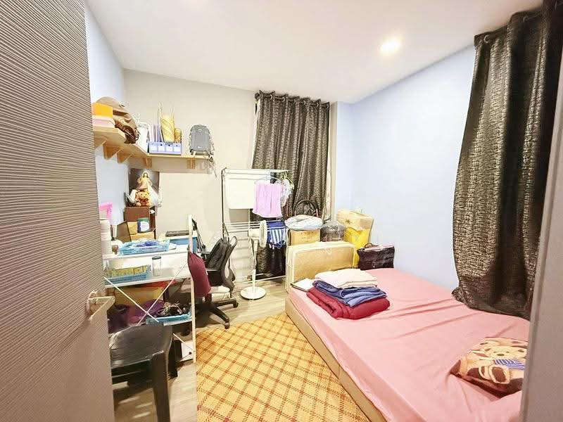 Kediaman Servis untuk Dijual di Princeton Suites - Leslie Loi - Bedroom - PropertyGuru.com.my