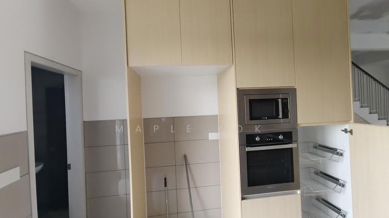 2-storey Terraced House for Rent in Elmina (Shah Alam) - Maple Kok - Kitchen - PropertyGuru.com.my