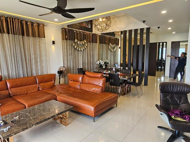Rumah Berkembar untuk Dijual di Taman Melawati (Ulu Kelang) - Eddie Chan - Living Room - PropertyGuru.com.my