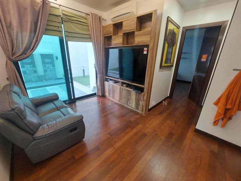 Rumah Berkembar untuk Dijual di Taman Melawati (Ulu Kelang) - Eddie Chan - Living Room - PropertyGuru.com.my