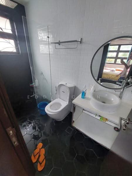 Rumah Berkembar untuk Dijual di Taman Melawati (Ulu Kelang) - Eddie Chan - Bathroom - PropertyGuru.com.my