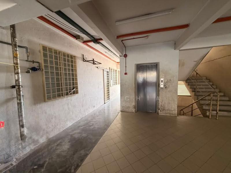 Flat for Sale at Taman Impian Indah - Jeson Chia - Corridor - PropertyGuru.com.my