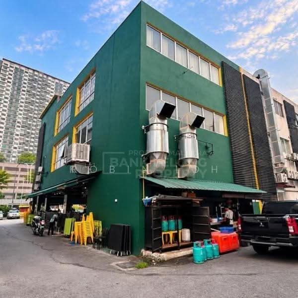 Shop for Sale in Kawasan Perniagaan Kiara (Semenyih) - Robin Loh - Exterior - PropertyGuru.com.my