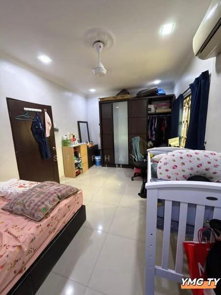 Terraced House for Sale in Taman Klang Utama (Kapar) - Stephanie Lim - Bedroom - PropertyGuru.com.my