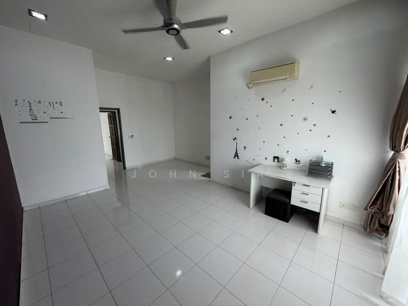 2-storey Terraced House for Sale in Taman Setia Indah (Tebrau) - John Sia - Living Room - PropertyGuru.com.my