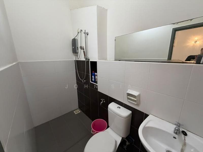 2-storey Terraced House for Sale in Taman Setia Indah (Tebrau) - John Sia - Bathroom - PropertyGuru.com.my