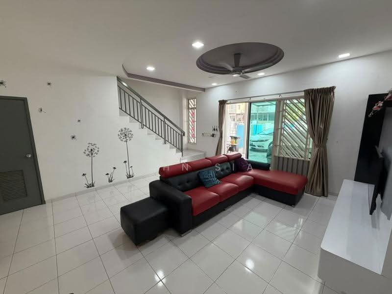 2-storey Terraced House for Sale in Taman Setia Indah (Tebrau) - John Sia - Living Room - PropertyGuru.com.my