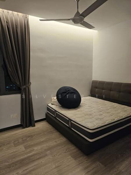 Kondominium untuk Dijual di Iconic Skies - Silvester Ti - Bedroom - PropertyGuru.com.my