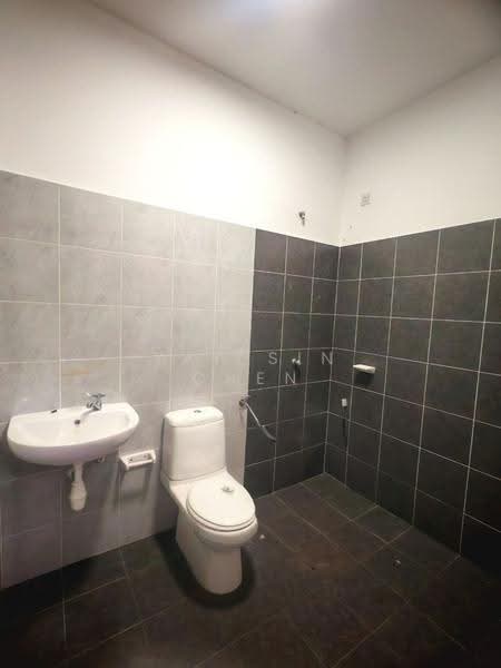 Semi-Detached House for Rent in Taman Pulai Mutiara (Iskandar Puteri (Nusajaya)) - Yap Sin Chen - Bathroom - PropertyGuru.com.my