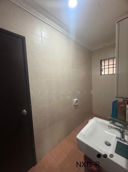 2-storey Terraced House for Sale in Bandar Bukit Tinggi (Klang) - Stephanie Lim - Bathroom - PropertyGuru.com.my