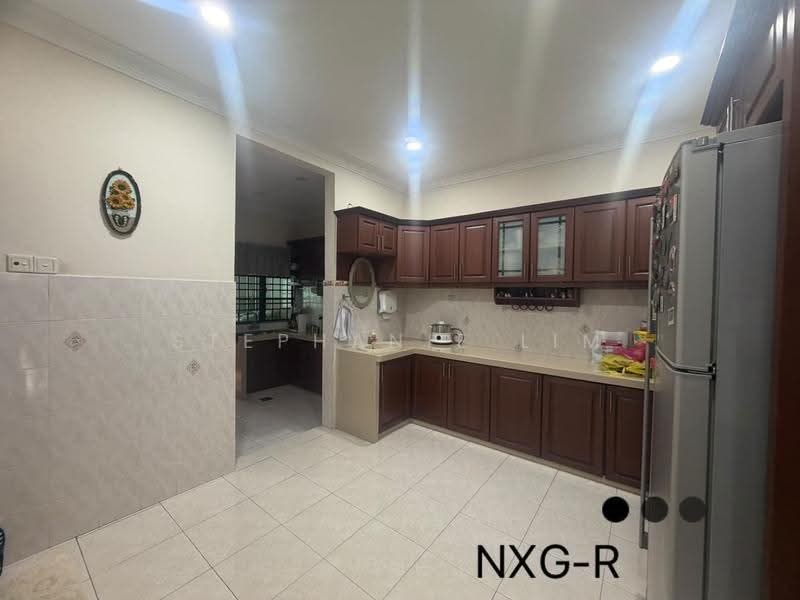 2-storey Terraced House for Sale in Bandar Bukit Tinggi (Klang) - Stephanie Lim - Kitchen - PropertyGuru.com.my