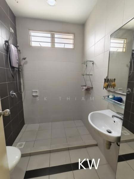 Terraced House for Sale in Kemuning Utama (Shah Alam) - SK Thiam - Bathroom - PropertyGuru.com.my