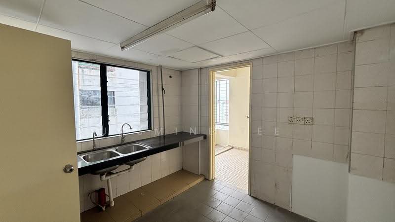 Kondominium untuk Dijual di Tiara Ampang - Jasmine Tee - Kitchen - PropertyGuru.com.my