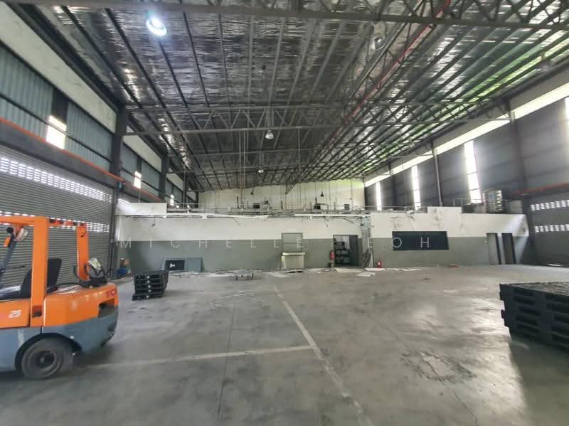 Gudang untuk Disewa di Salak South (Kuala Lumpur) - Michelle Teoh - Exterior - PropertyGuru.com.my