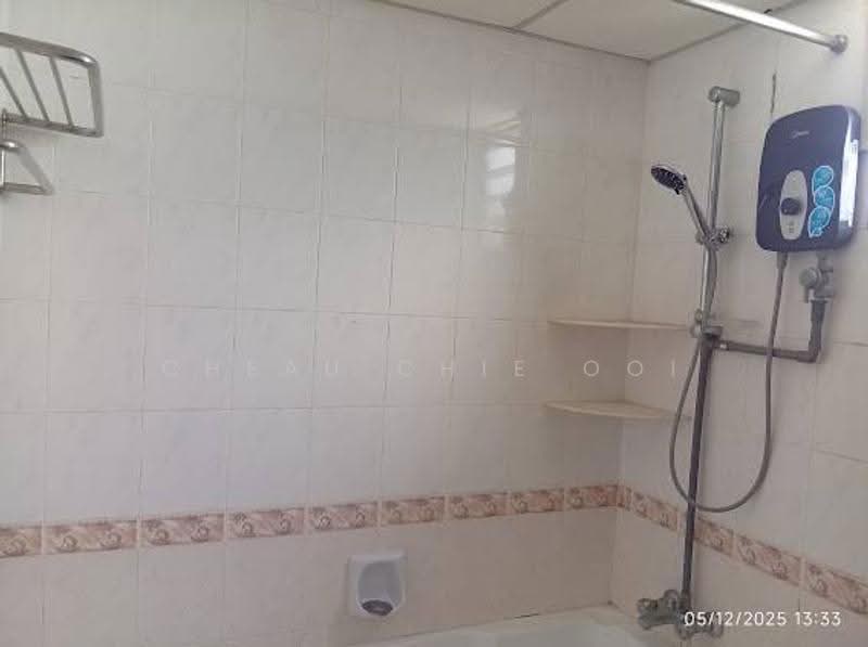 Apartment for Rent at Parkview Towers - Cheau Chie Ooi - Bathroom - PropertyGuru.com.my