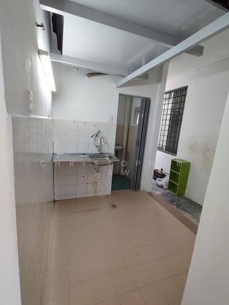 Pangsapuri untuk Dijual di Rosana Villa Apartment - Christopher Saw - Kitchen - PropertyGuru.com.my