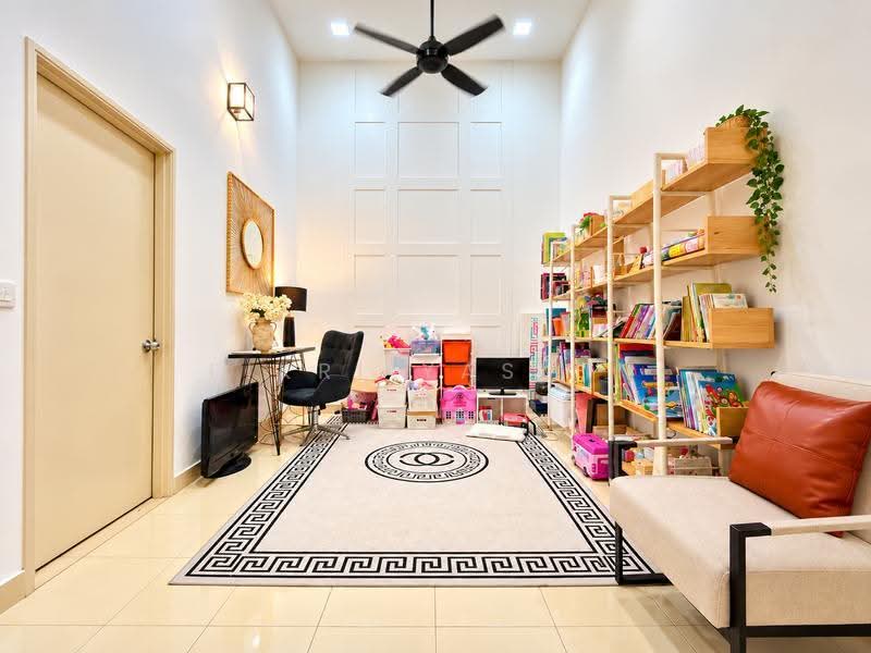 2-storey Terraced House for Sale in Taman Mutiara Rinching (Semenyih) - Fikri Yasmin - Study - PropertyGuru.com.my