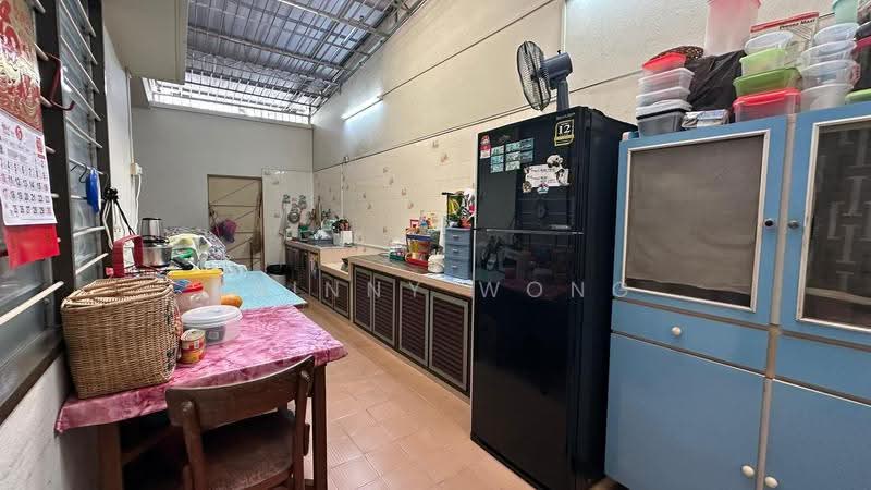2-storey Terraced House for Sale in Pulau Tikus (Penang) - Rainny Wong - Kitchen - PropertyGuru.com.my