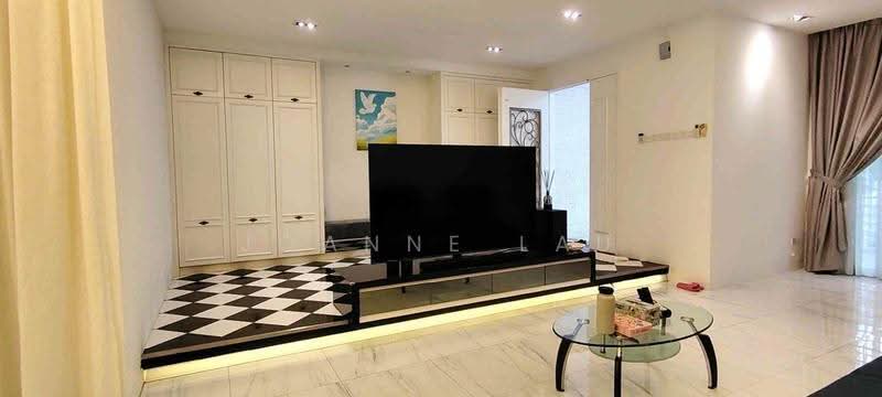 Rumah Teres 2-Tingkat untuk Dijual di Taman Sutera (Johor Bahru) - Joanne Lau - Living Room - PropertyGuru.com.my