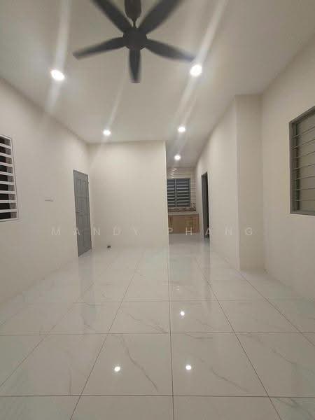 Rumah Berkembar untuk Dijual di Ipoh (Perak) - Mandy Phang - Living Room - PropertyGuru.com.my