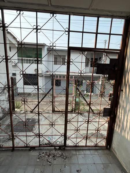 2-storey Terraced House for Sale in Permas Jaya (Johor) - Annie Low - Exterior - PropertyGuru.com.my