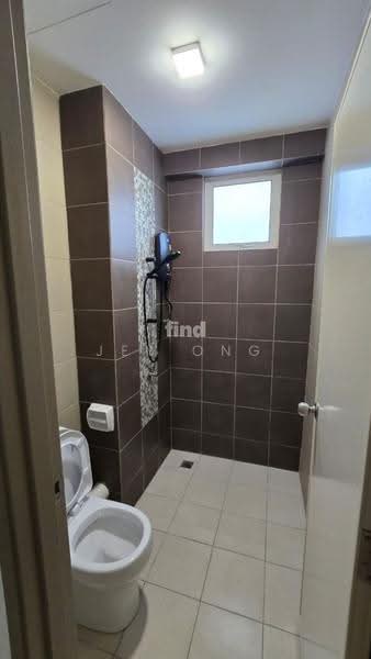Condominium for Rent at Solaria Residences - Jey Ong - Bathroom - PropertyGuru.com.my