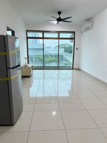 Kondominium untuk Dijual di PARC Regency (Residensi Masai) - Daniel Yong - Living Room - PropertyGuru.com.my