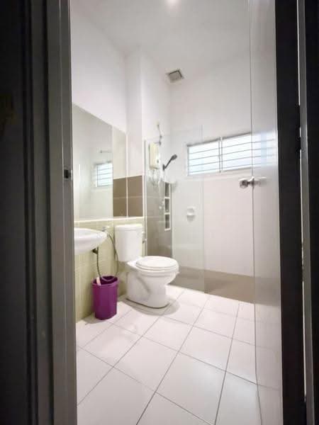 Rumah Teres 2-Tingkat untuk Dijual di Taman Setia Indah (Tebrau) - Kok Hui - Bathroom - PropertyGuru.com.my