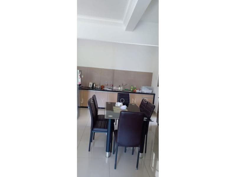 Condominium for Rent at Skycube - Jey Ong - Kitchen - PropertyGuru.com.my